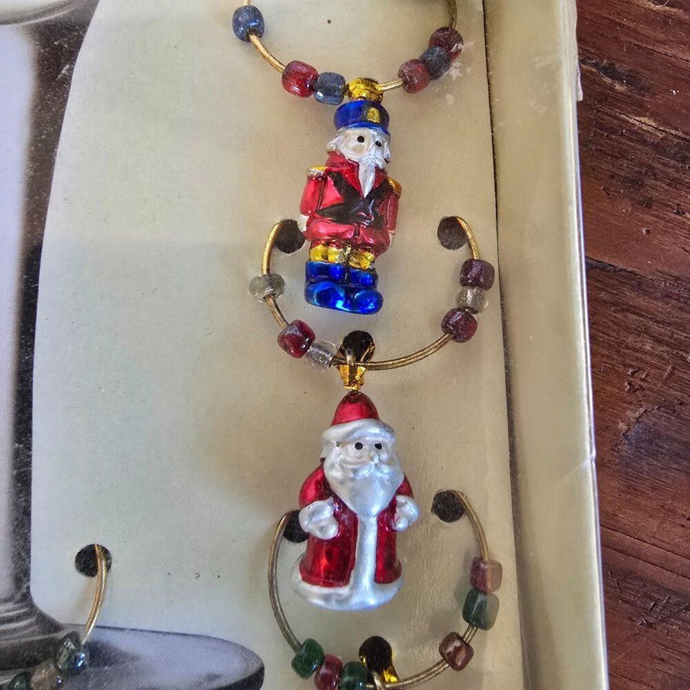 Boston Warehouse Holiday Wine Markers Set With Festive Figures Set of 6 NOS - Picture 3 of 7